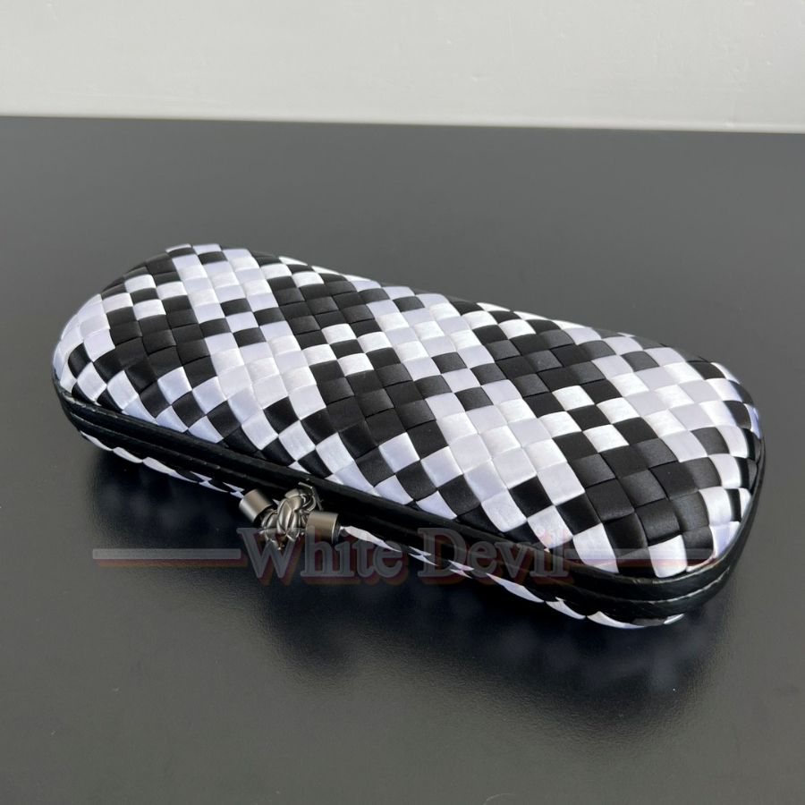 하얀악마 보테가 클러치백 (4).jpg