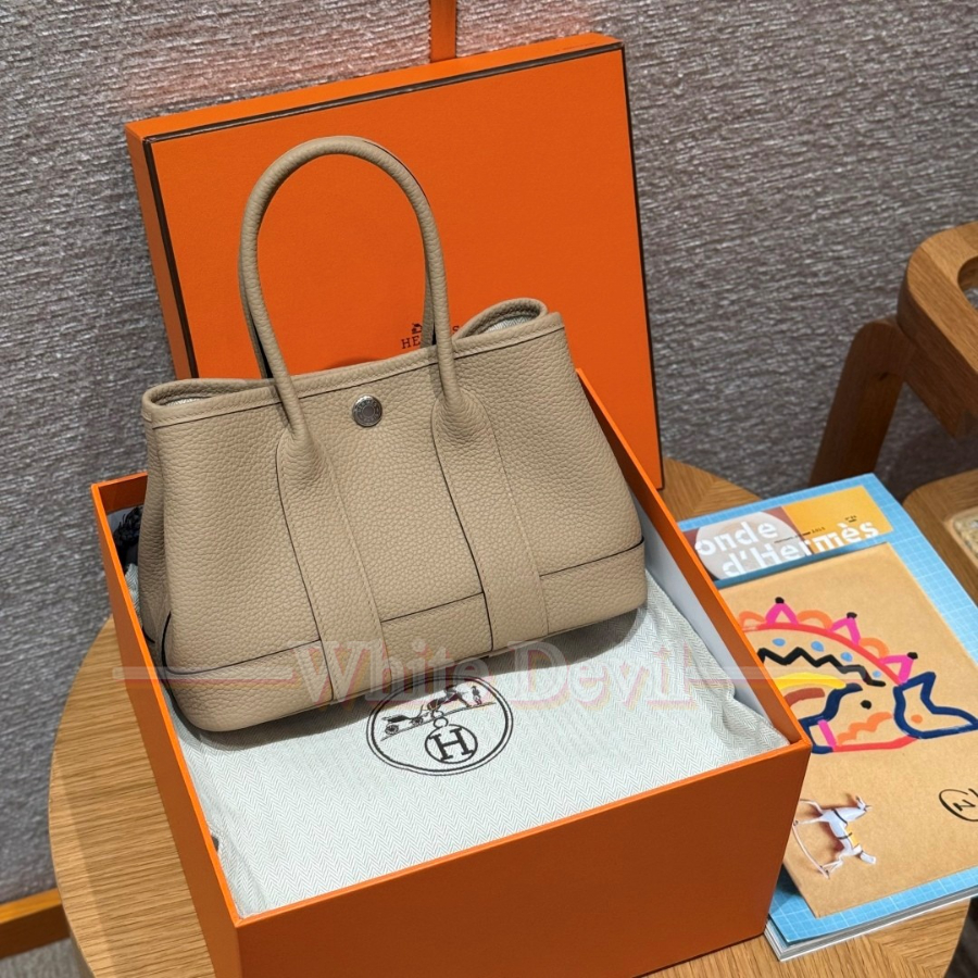 하얀악마 에르 가든파티 (1).jpg