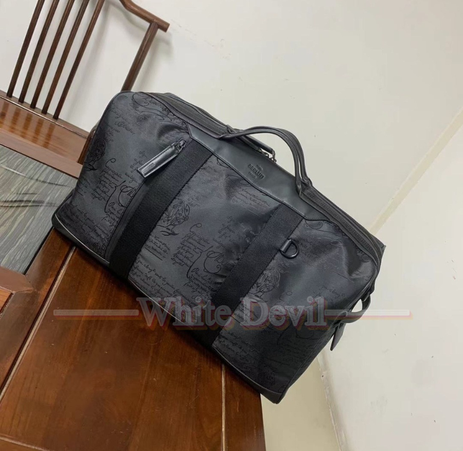 하얀악마 벨루티 여행가방 (1).jpg