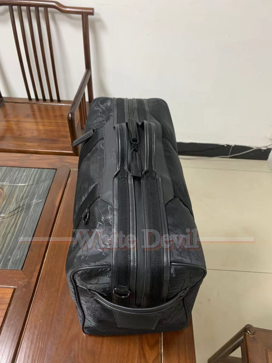 하얀악마 벨루티 여행가방 (9).jpg