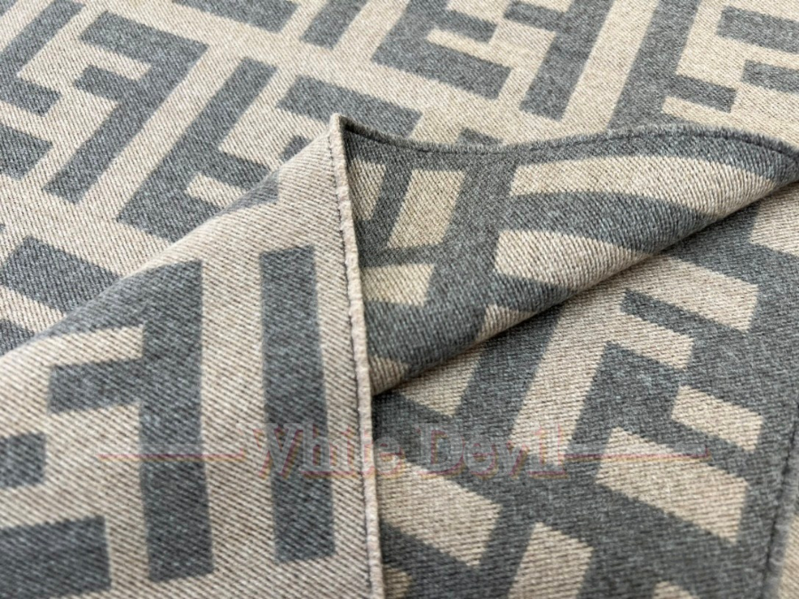 하얀악마 펜디 목도리 (8).jpg