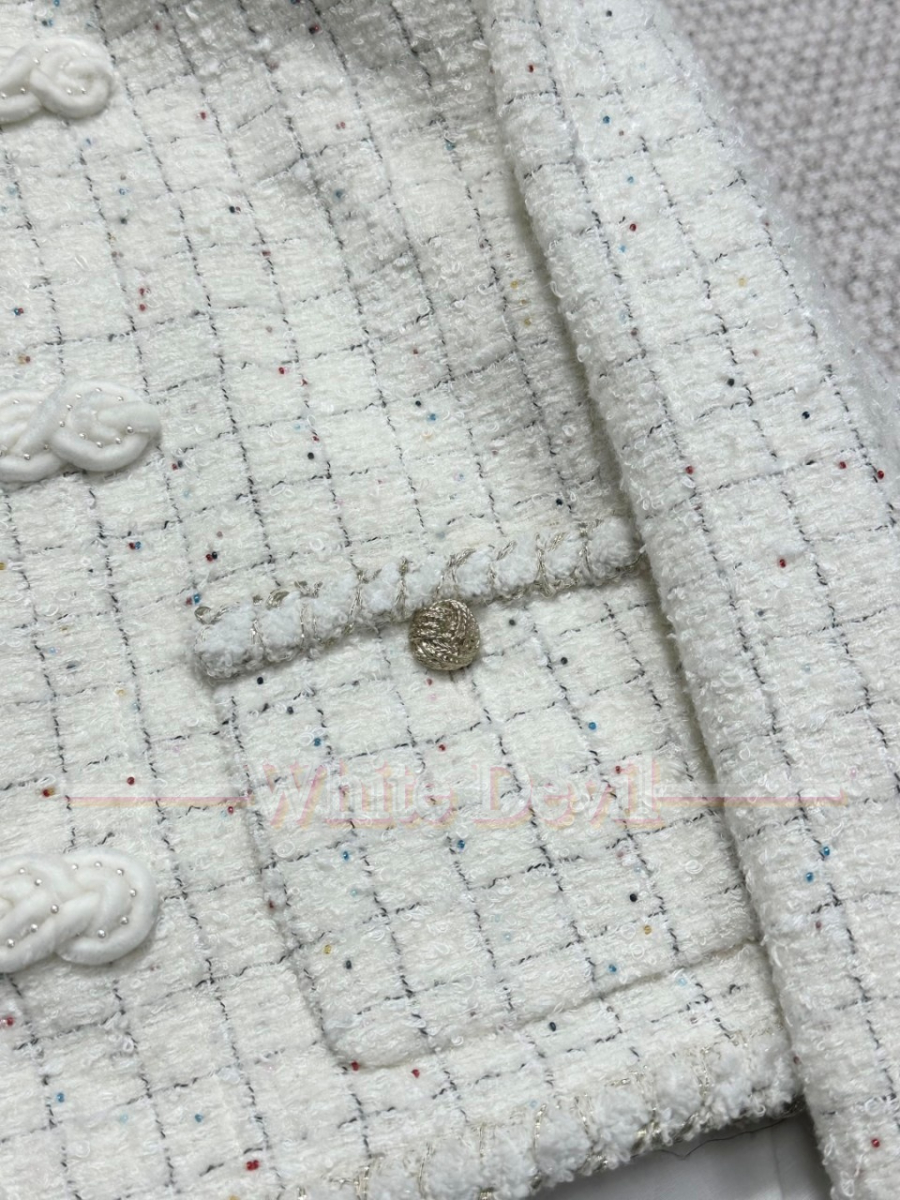 하얀악마 샤넬 코트 (11).jpg