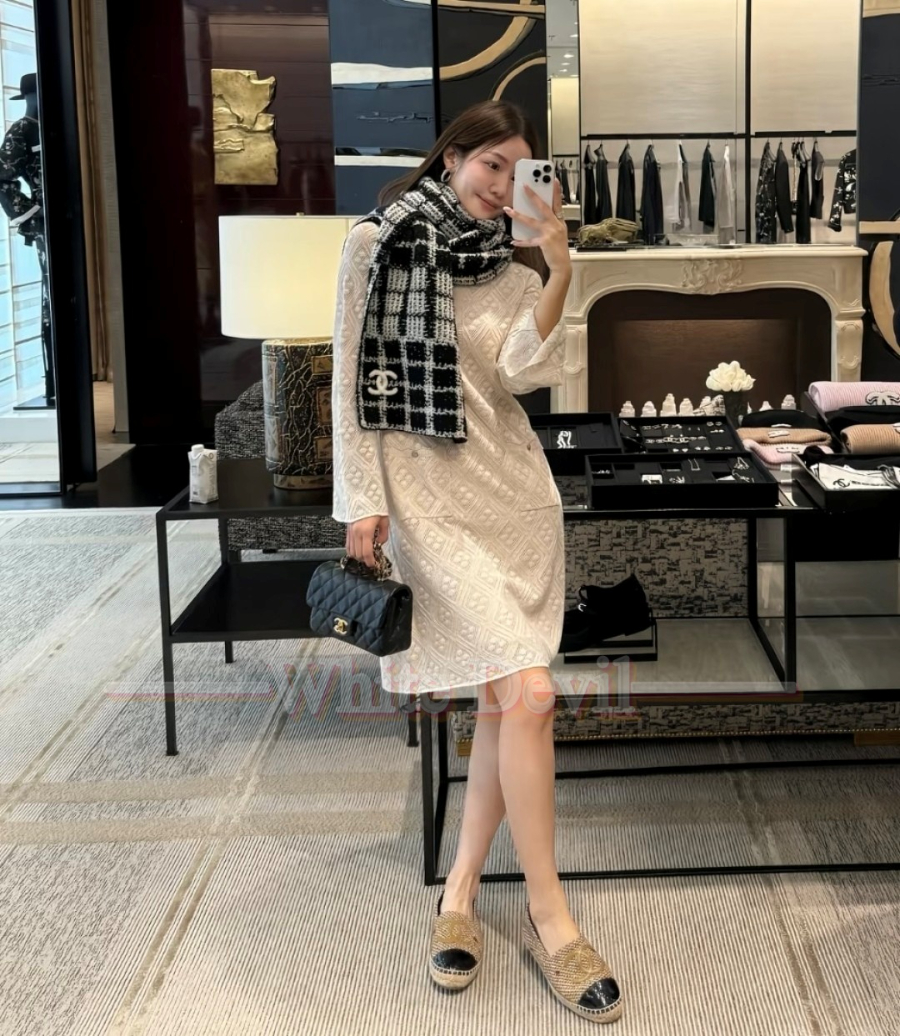 하얀악마 샤넬 목도리 (1).jpg