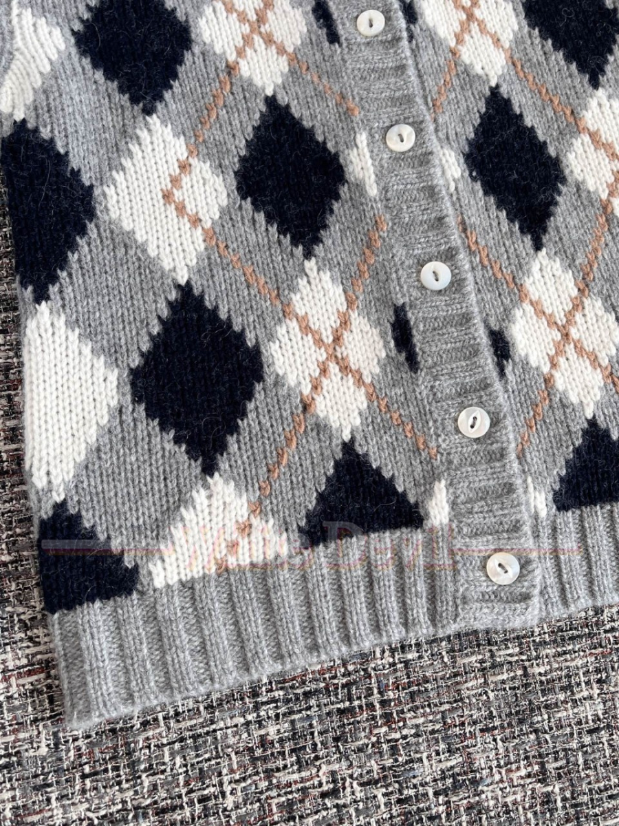 하얀악마 프라다 가디건 (18).jpg