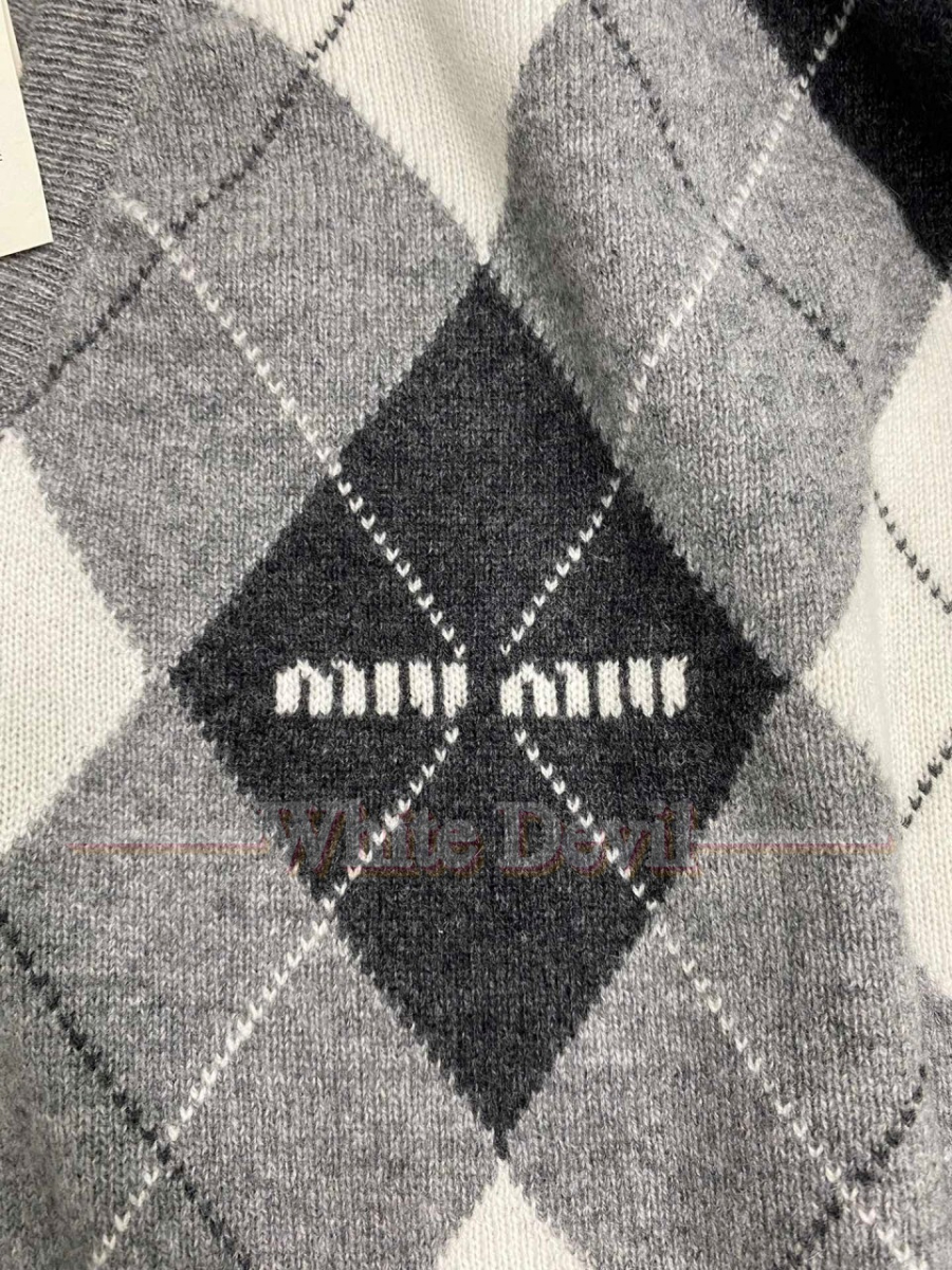 하얀악마 미우 니트 (7).jpg