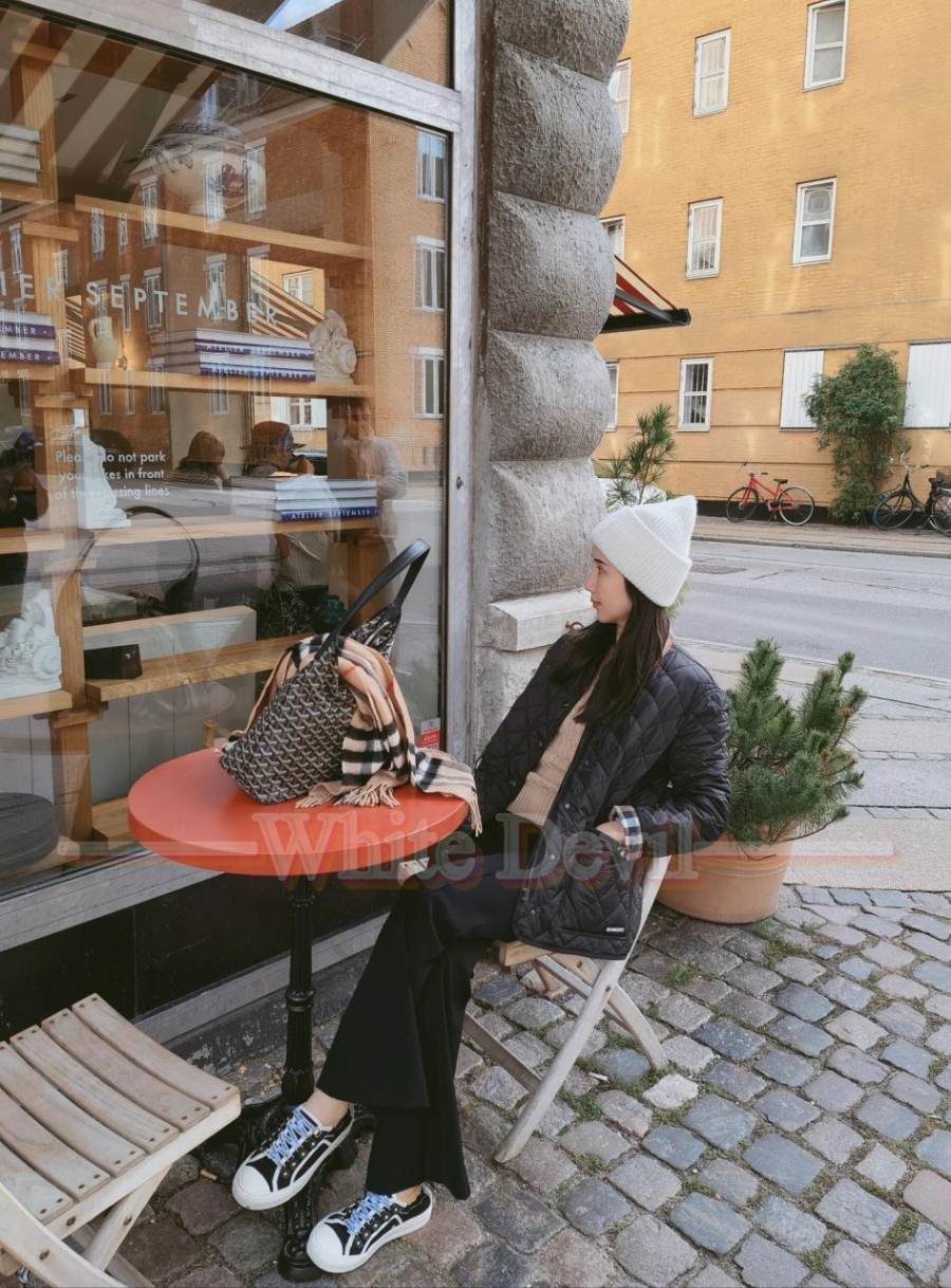 하얀악마 버버리 자켓 (1).jpg