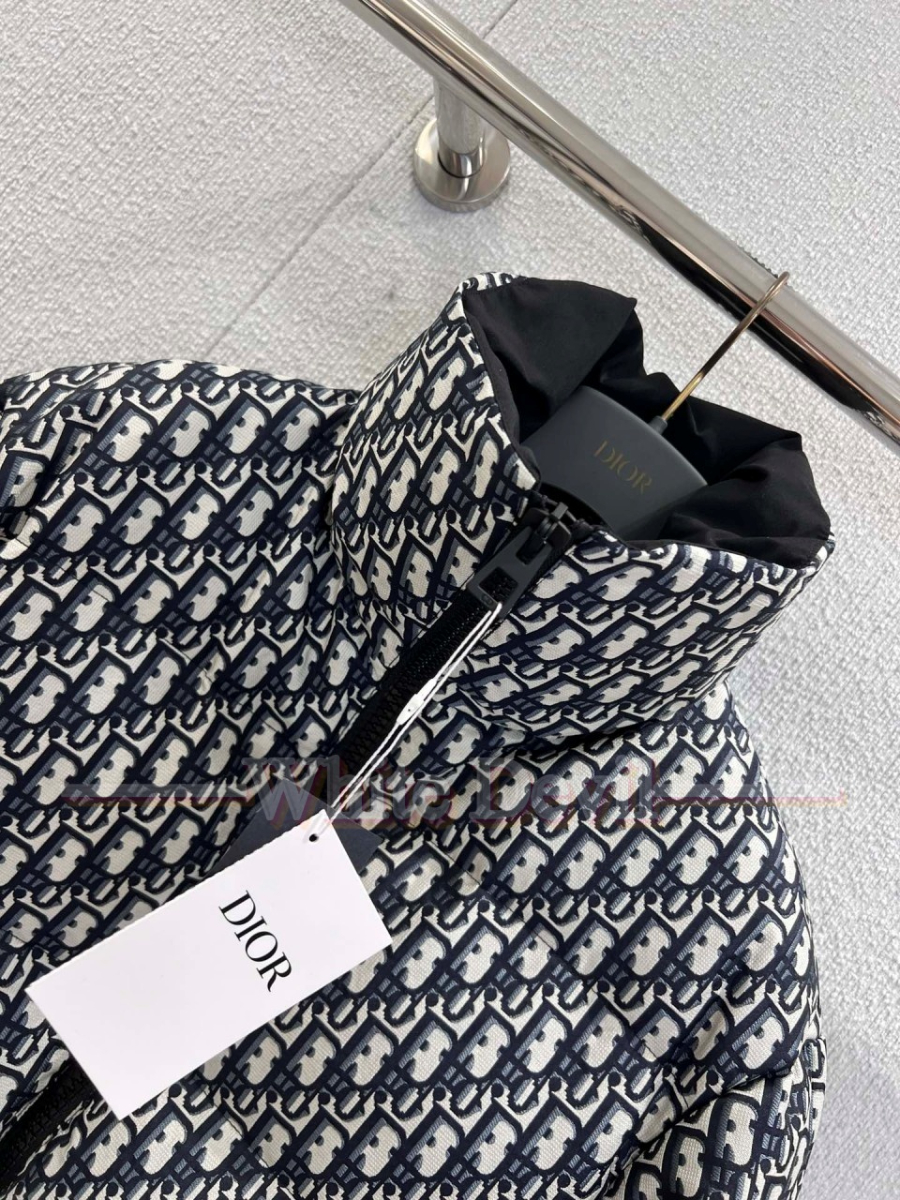 하얀악마 디올 패딩 (7).jpg