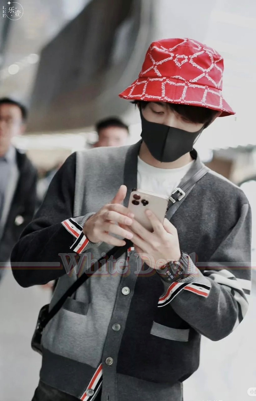 하얀악마 톰브가디건 (2).jpg