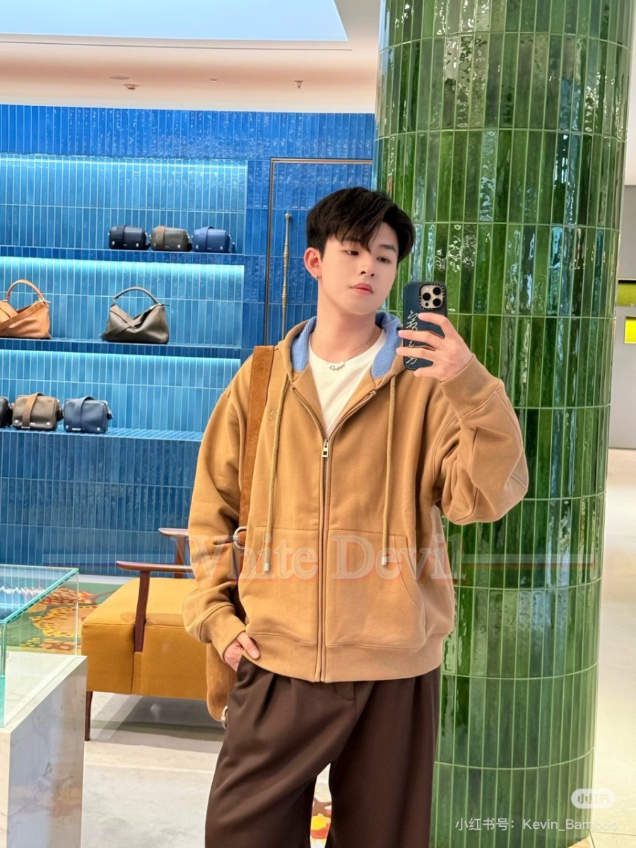 하얀악마 로에베 자켓 (1).jpg