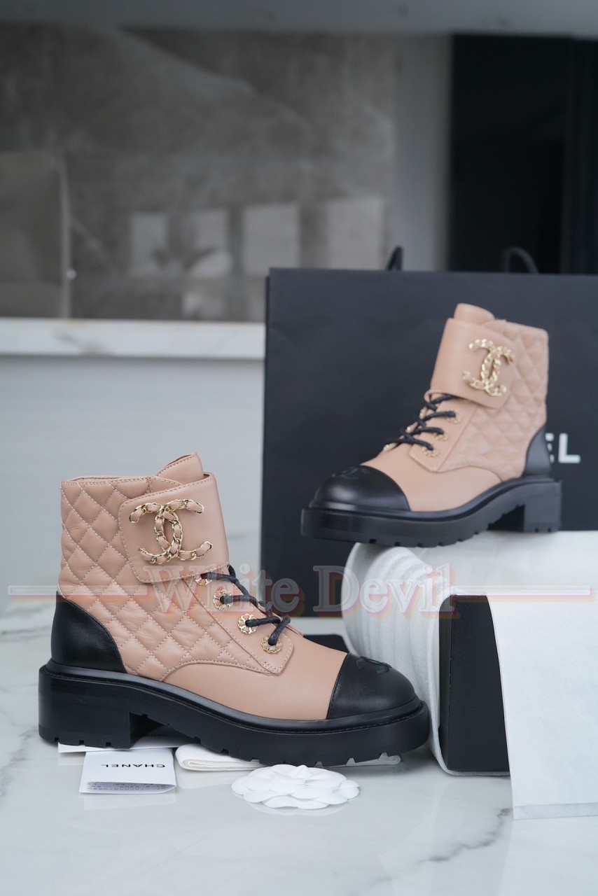 하얀악마 샤넬 워커 (4).jpg