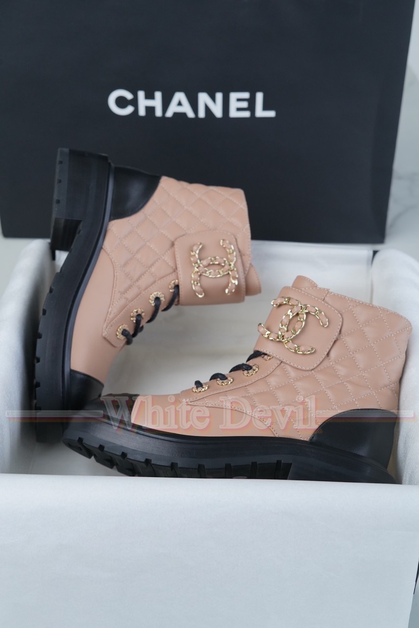 하얀악마 샤넬 워커 (5).jpg