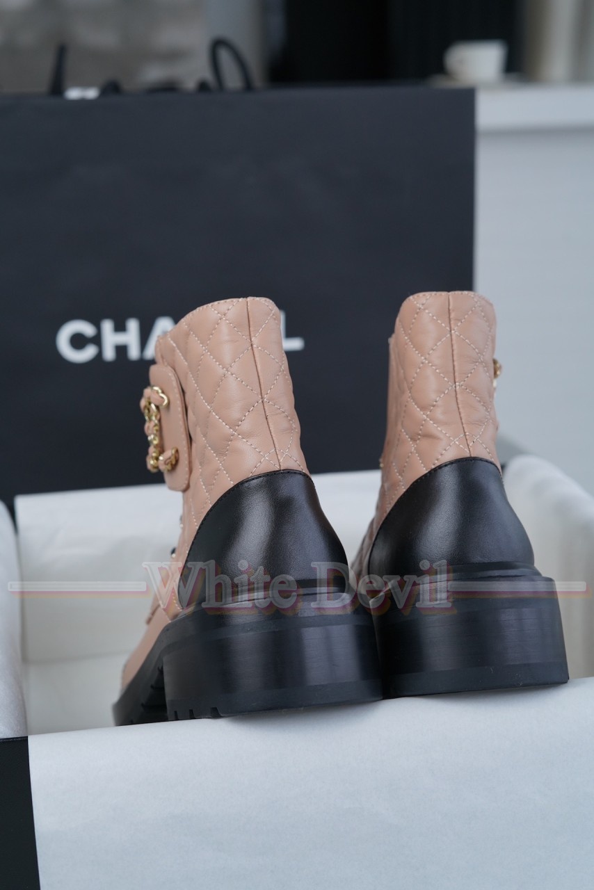 하얀악마 샤넬 워커 (8).jpg