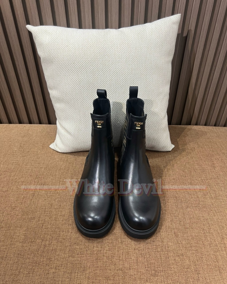 하얀악마 펜디 부츠 (4).jpg