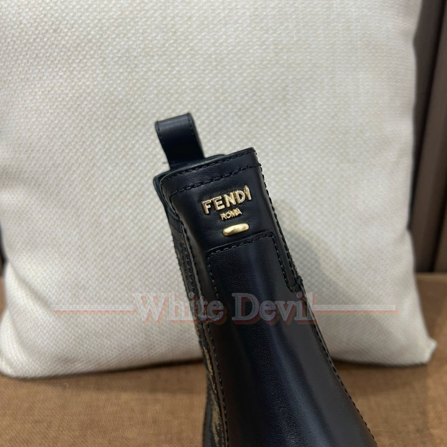 하얀악마 펜디 부츠 (14).jpg