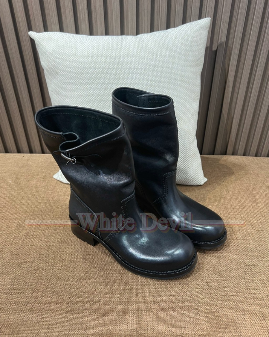 하얀악마 프라다 부츠 (2).jpg