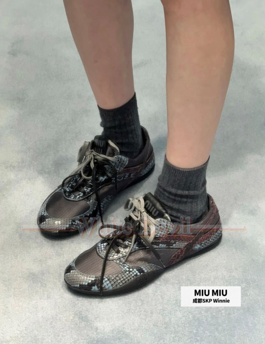 하얀악마 미우 운동화 (2).jpg