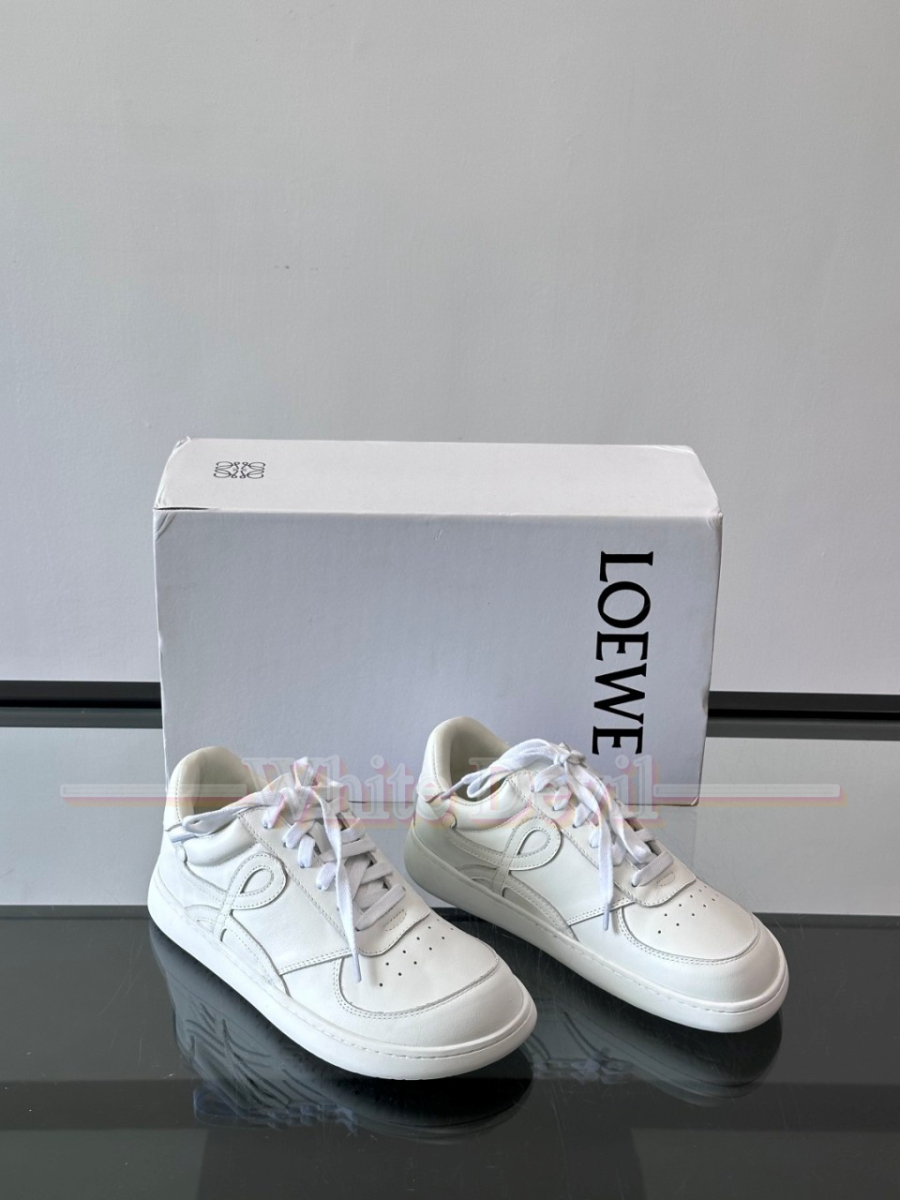 하얀악마 로에베 운동화 (4).jpg