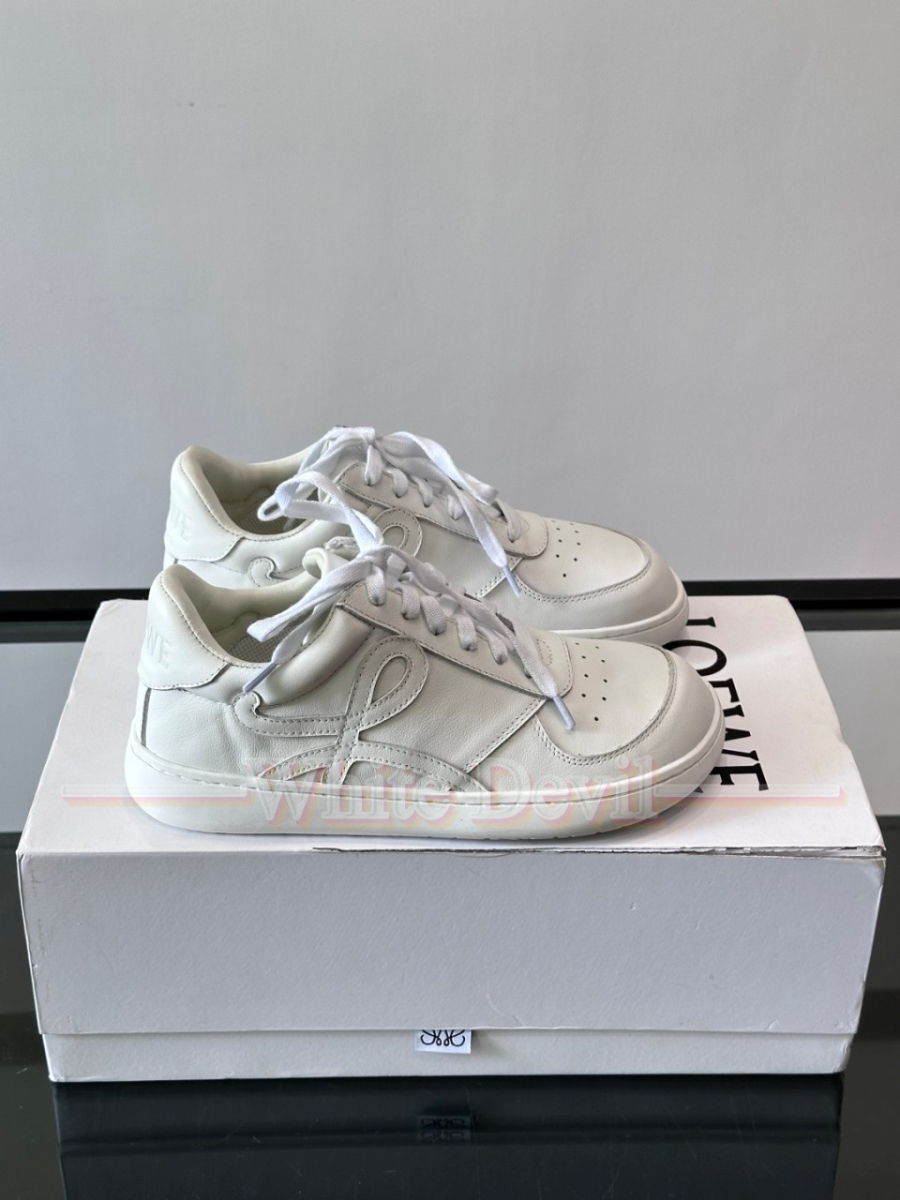 하얀악마 로에베 운동화 (5).jpg