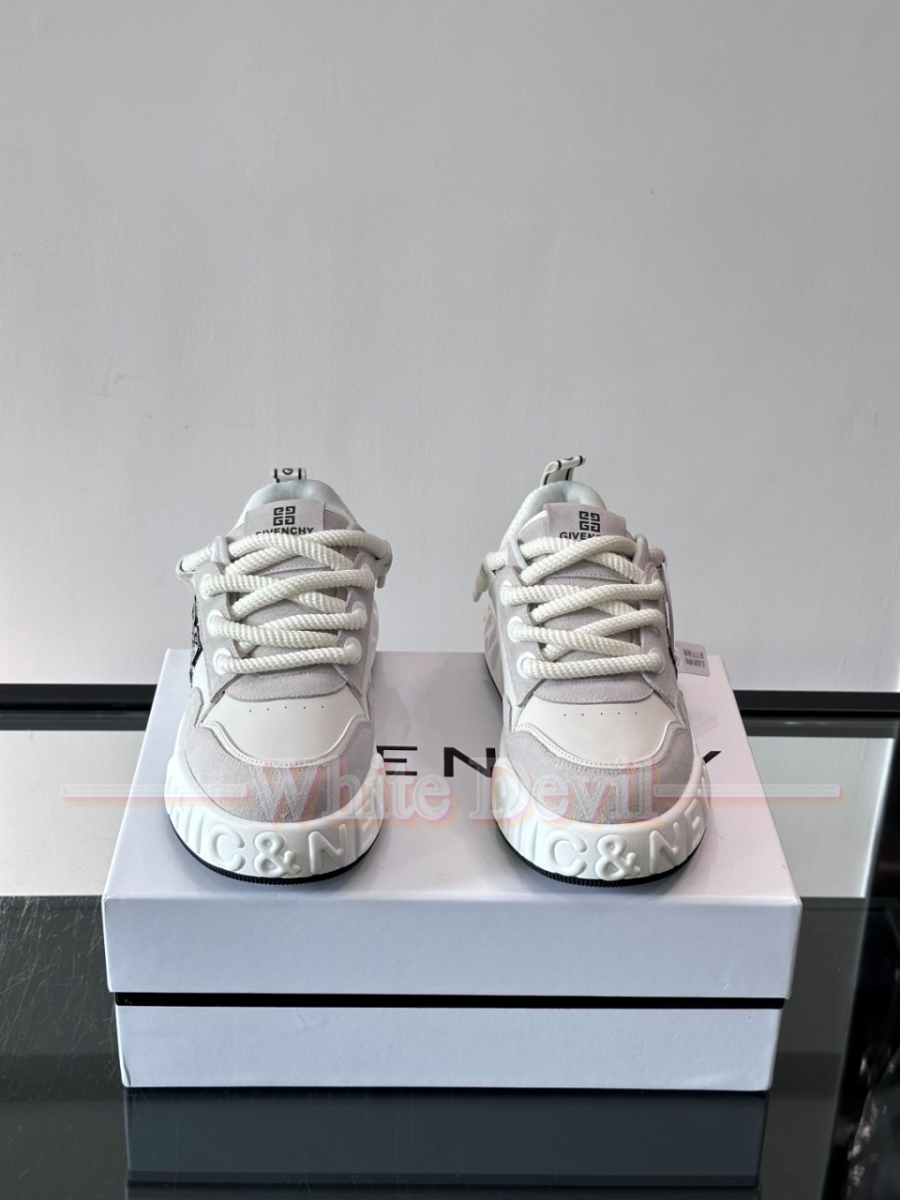 하얀악마 지방시 운동화 (7).jpg