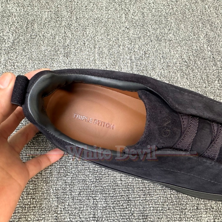 하얀악마 제냐 신발 (6).jpg