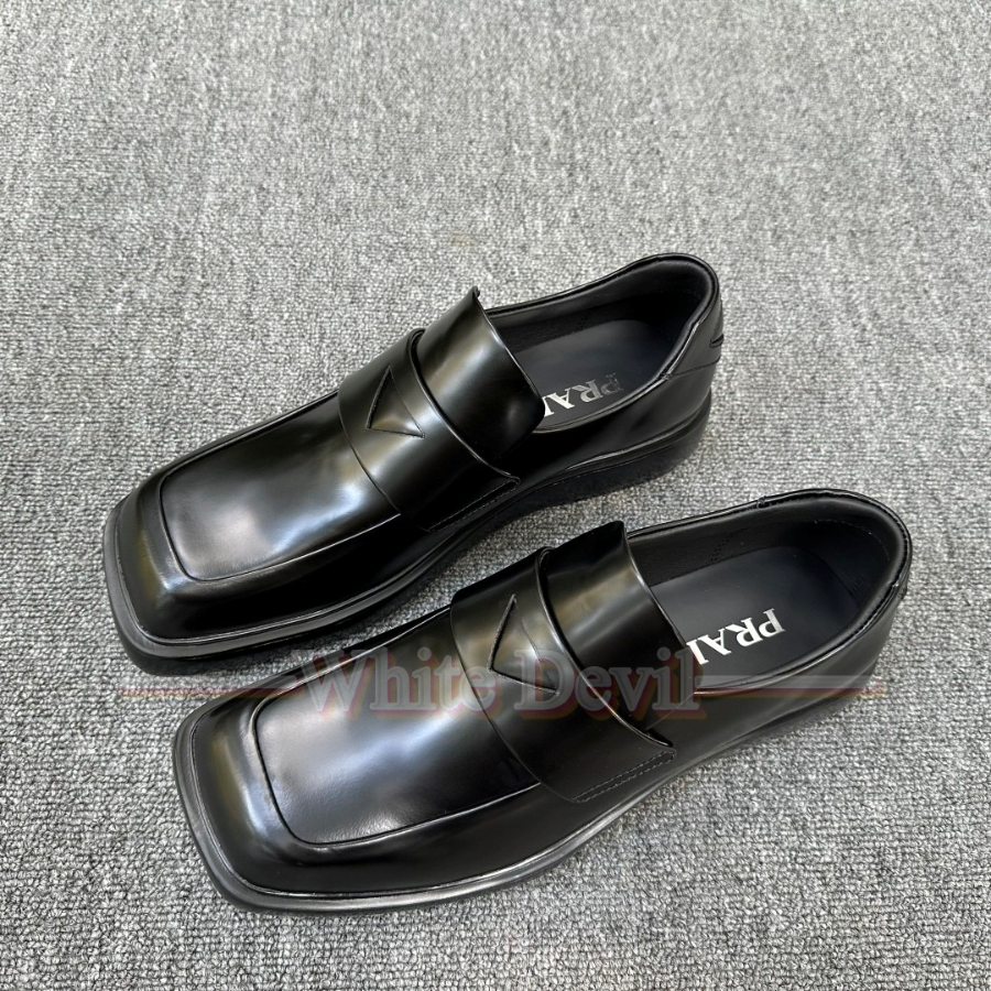 하얀악마 프라다 신발 (2).jpg