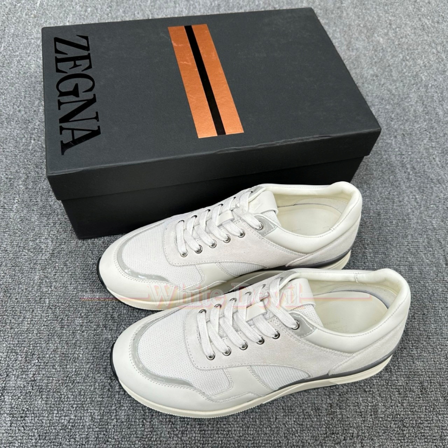 하얀악마 제냐 신발 (7).jpg