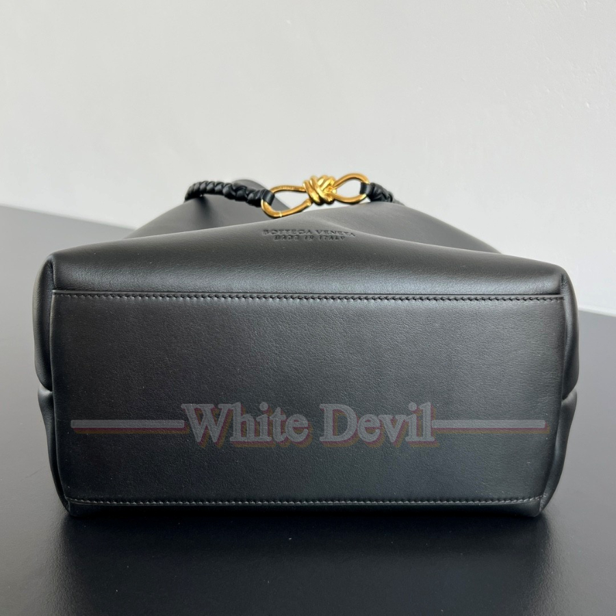 하얀악마 보테가 가방 (5).jpg
