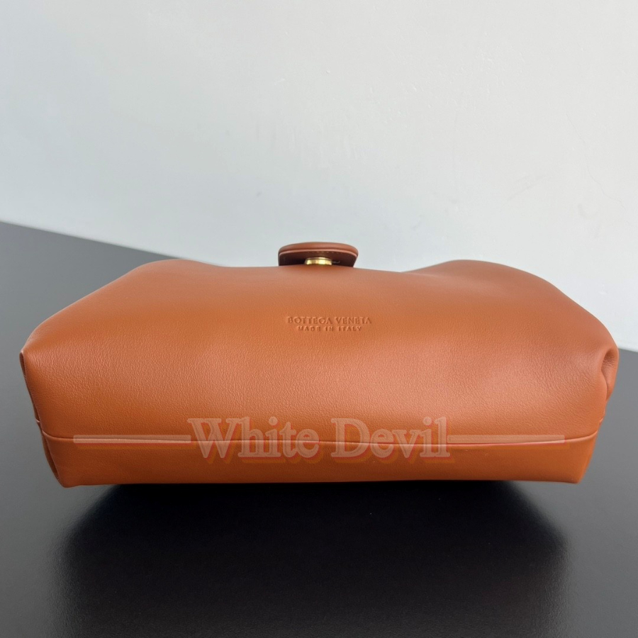 하얀악마 보테가 가방 (4).jpg