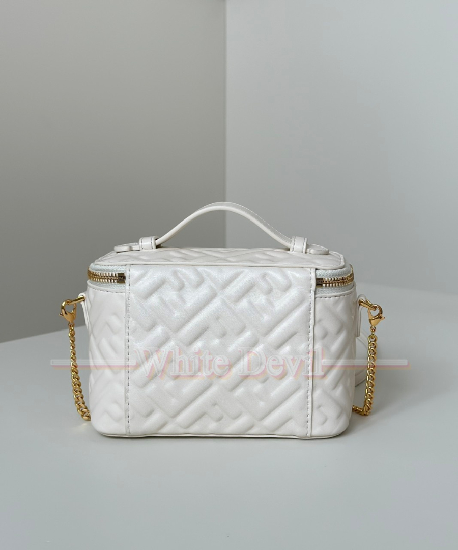 하얀악마 펜디 가방 (6).jpg