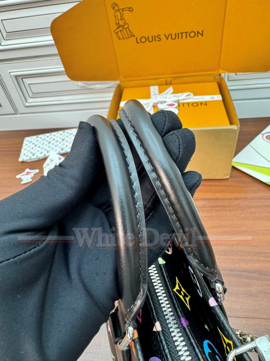 하얀악마 루이비통 가방 (21).jpg