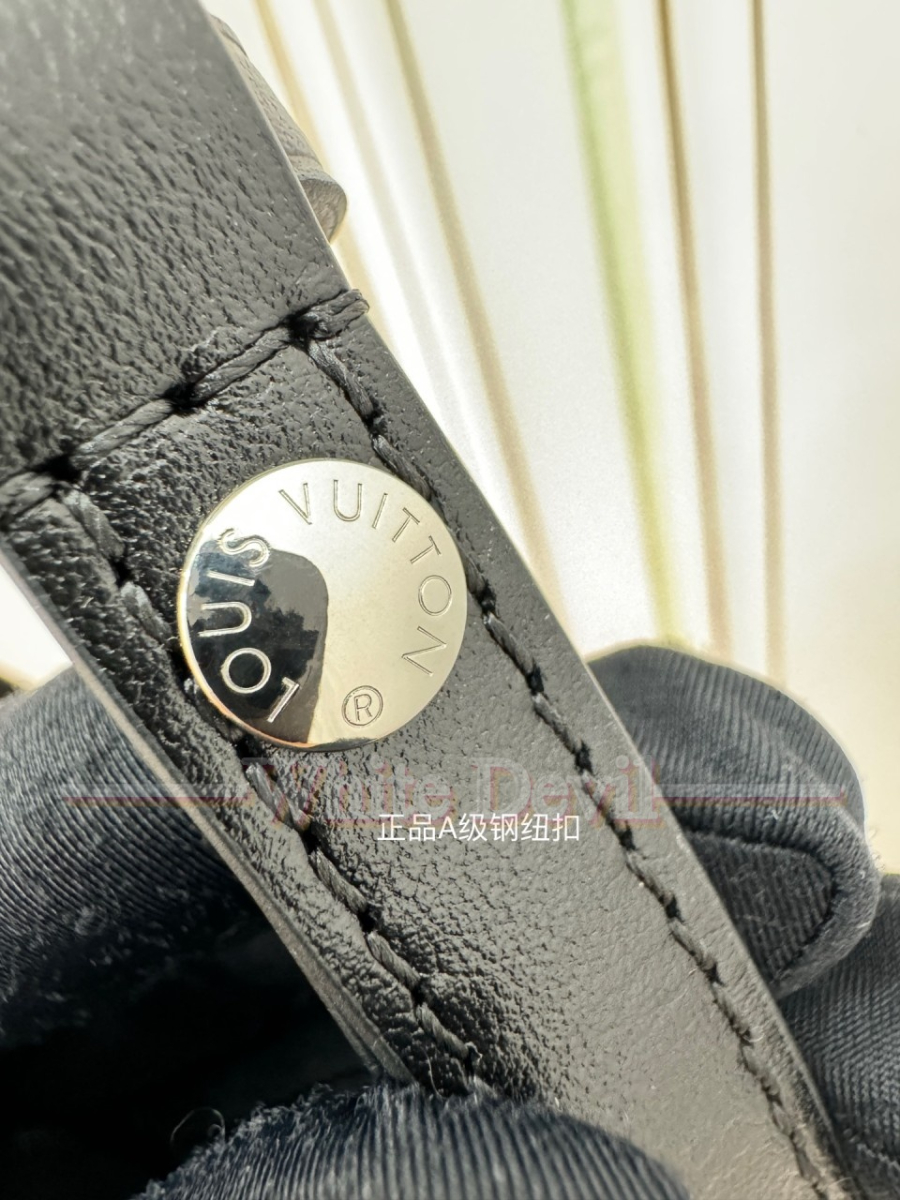 하얀악마 루이비통 가방 (25).jpg