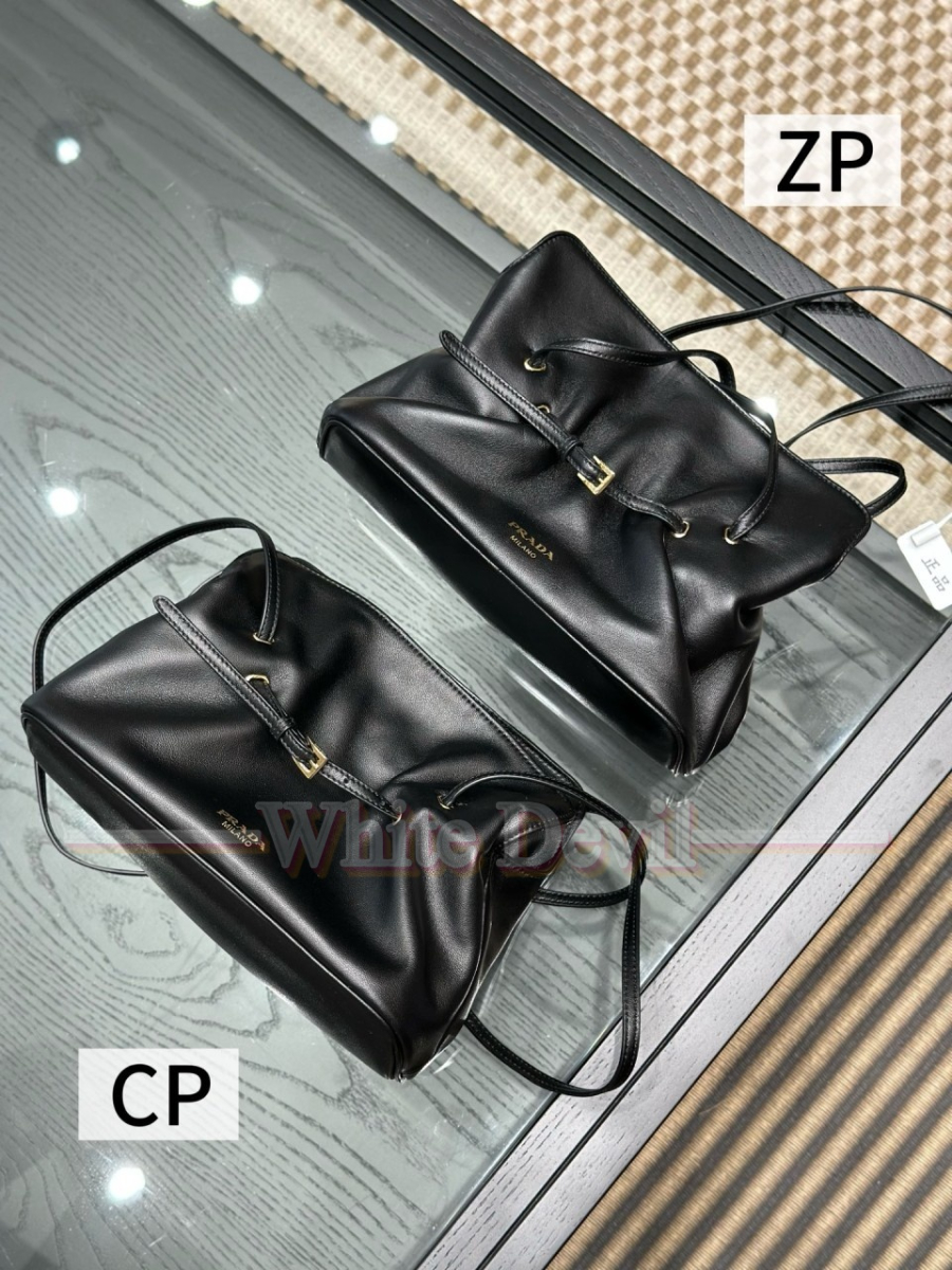 하얀악마 프라다 가방 (5).jpg