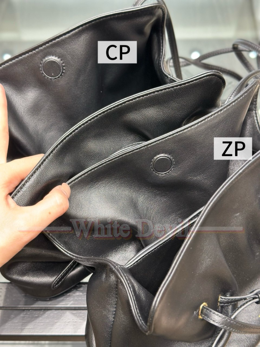 하얀악마 프라다 가방 (11).jpg