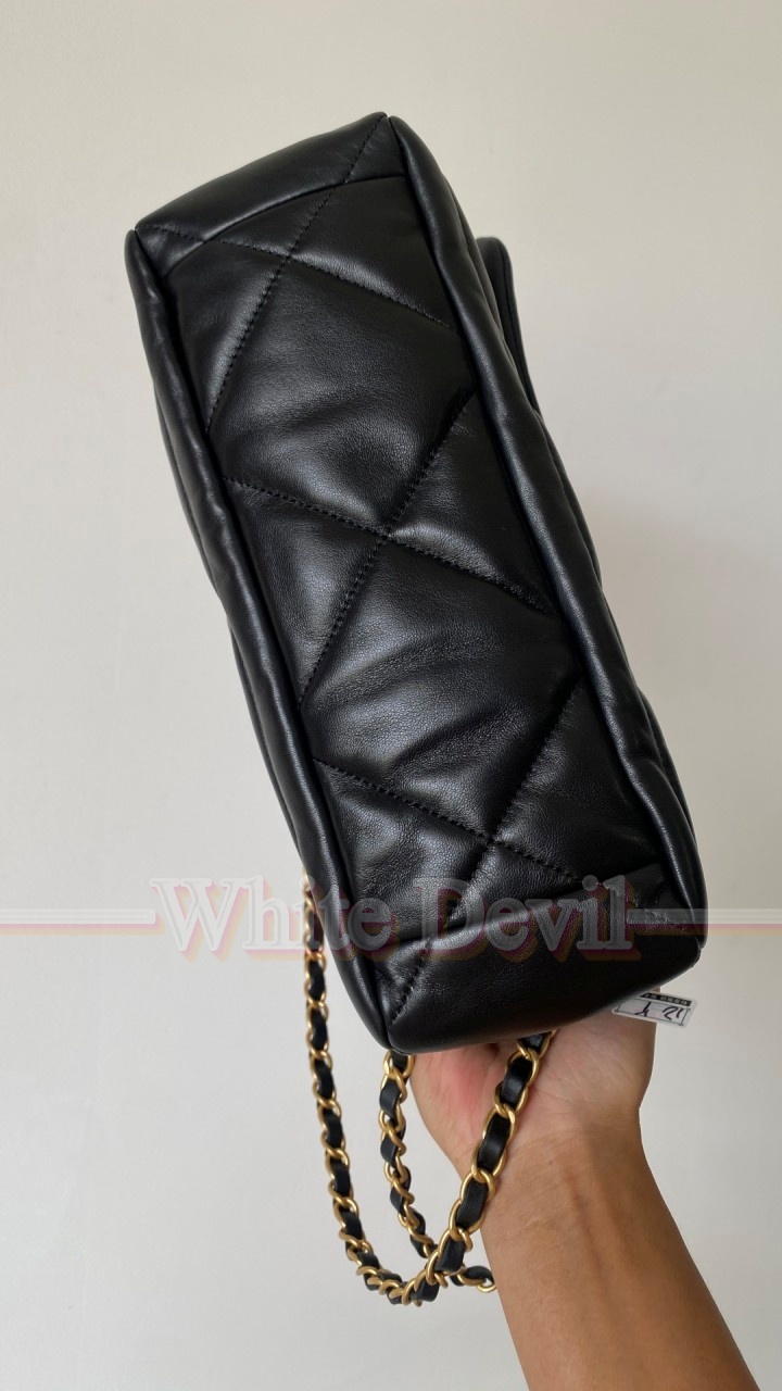 하얀악마 샤넬 가방 (2).jpg