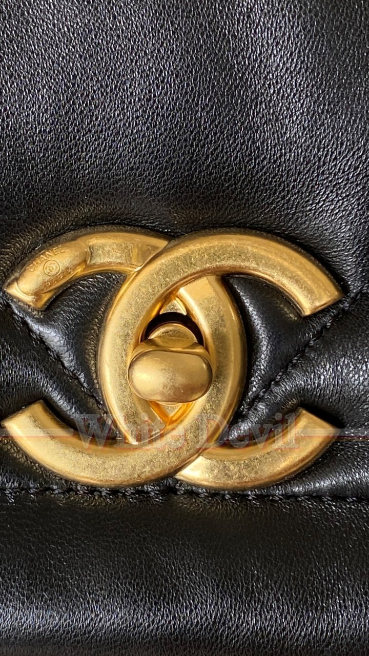 하얀악마 샤넬 가방 (10).jpg