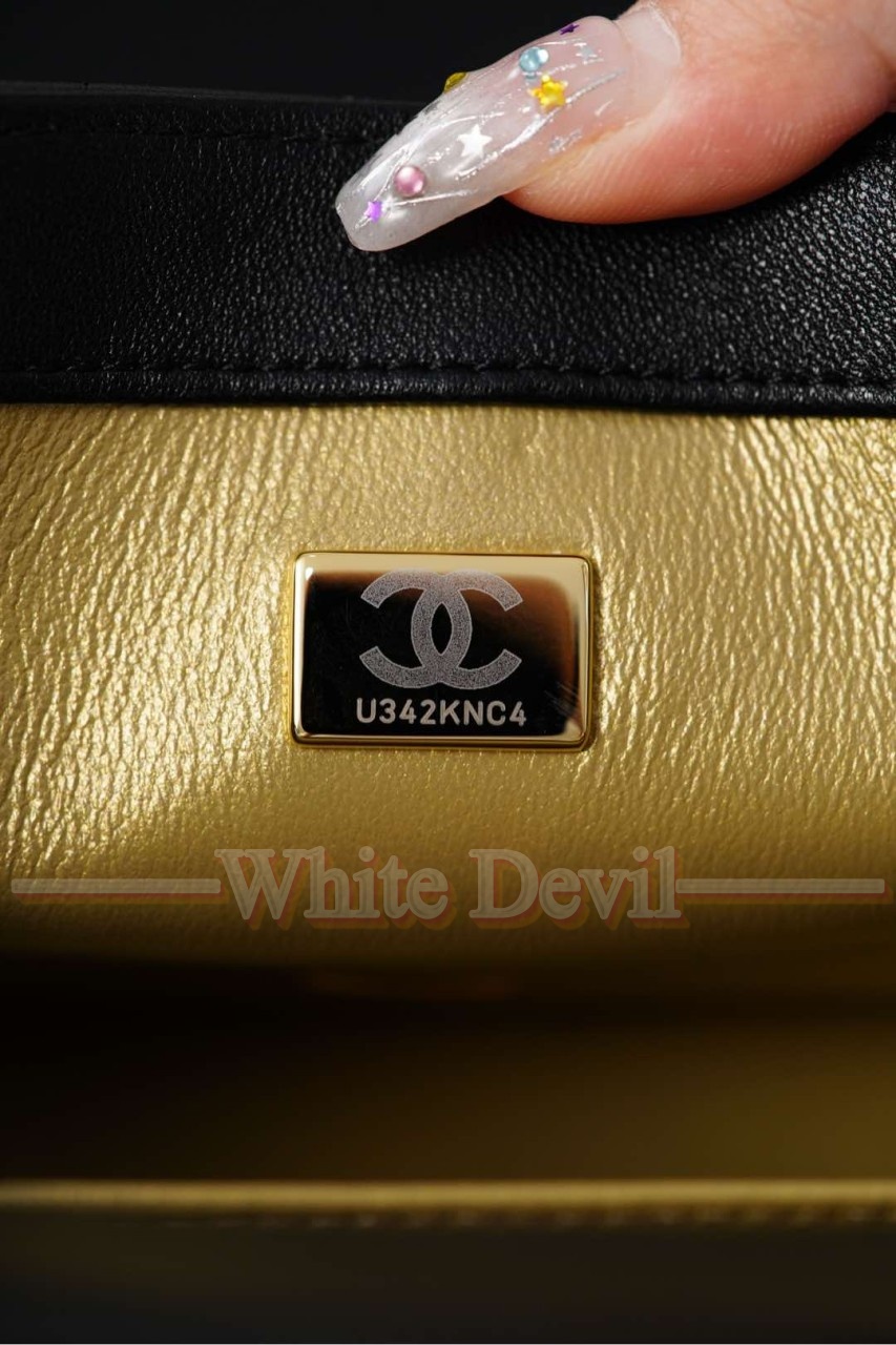 하얀악마 샤넬 가방 (11).jpg