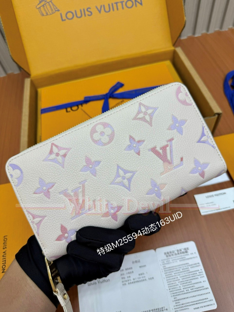 하얀악마 루이비통 지갑 (1).jpg