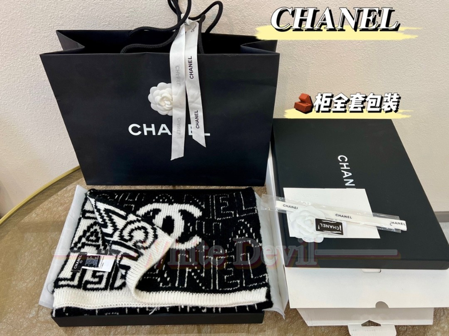 하얀악마 샤넬 목도리 (2).jpg