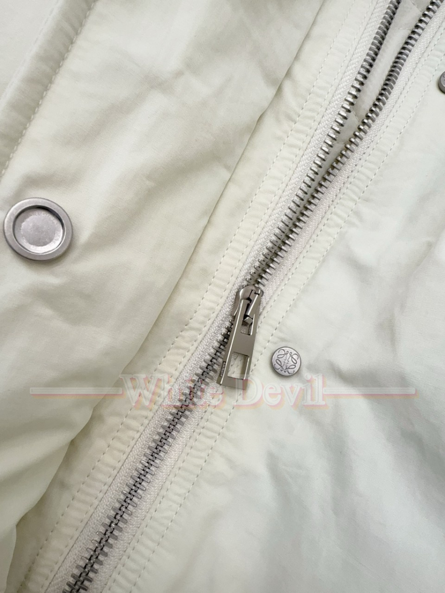 하얀악마 로에베 패딩 (18).jpg