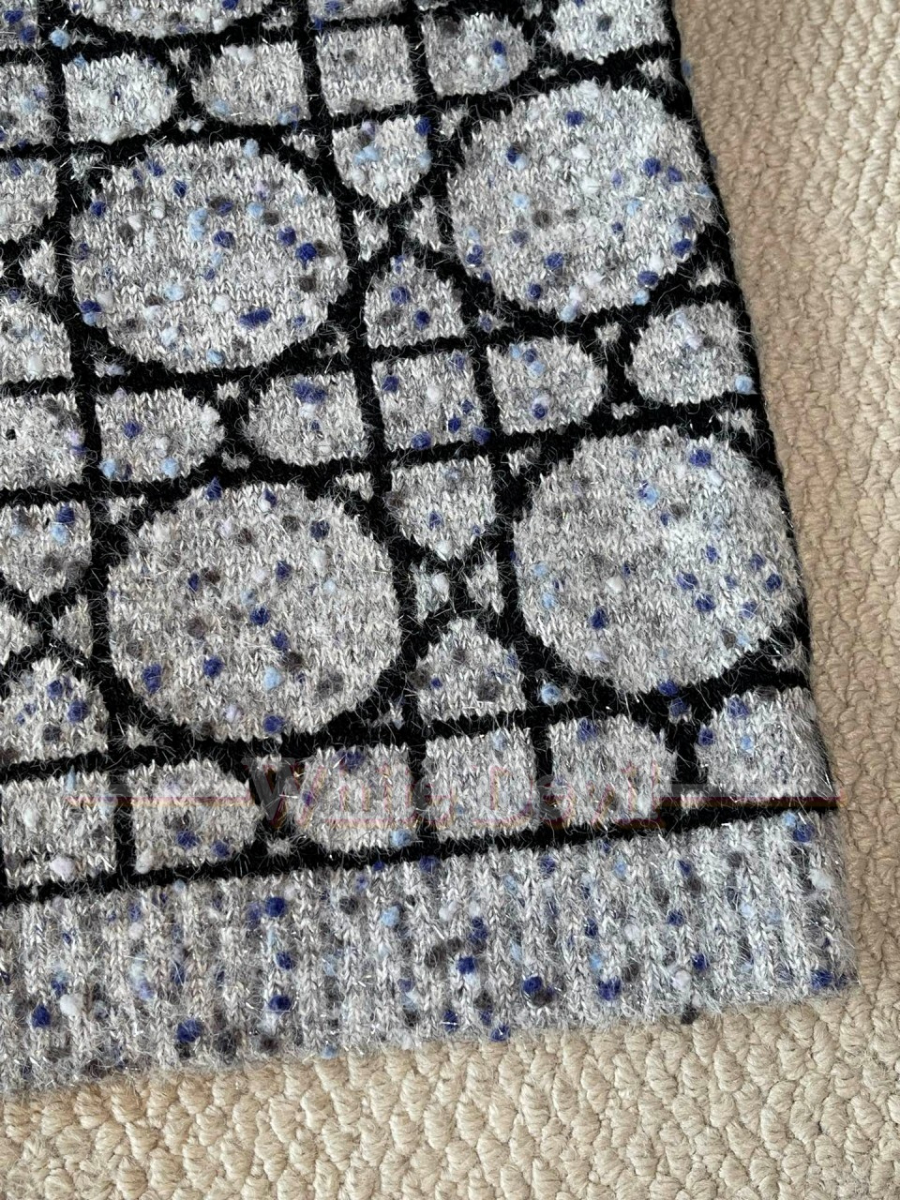 하얀악마 디올 스웨터 (16).jpg