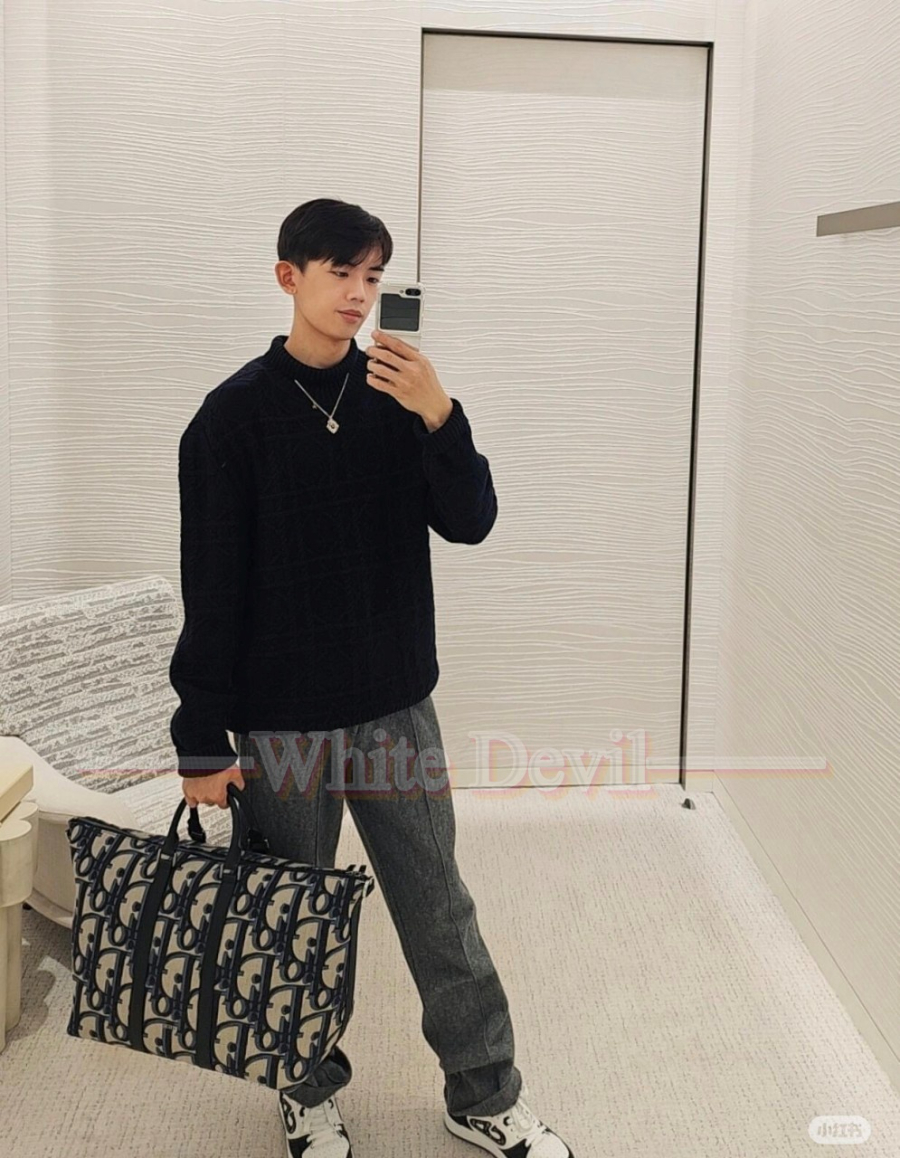 하얀악마 디올 니트 (2).jpg