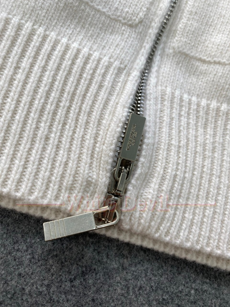 하얀악마 톰브라운 집업 (18).jpg