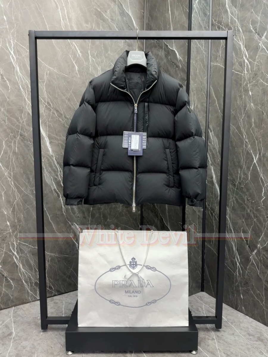 하얀악마 프라다 패딩 (1).jpg