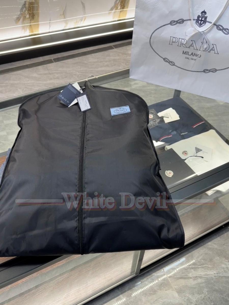 하얀악마 프라다 패딩 (16).jpg