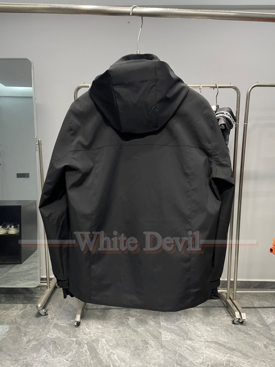 하얀악마 제냐 패딩 (7).jpg