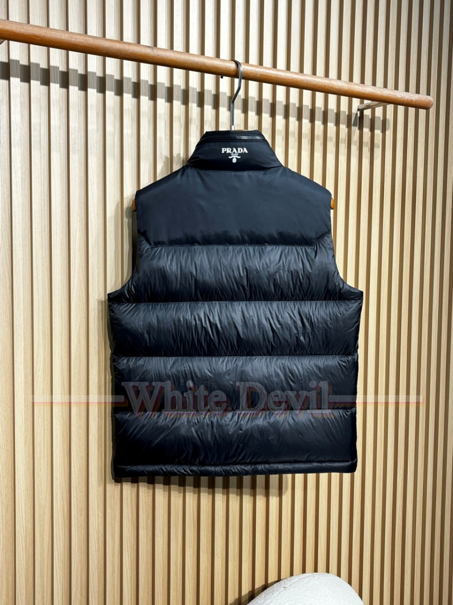 하얀악마 프라다 패딩조끼 (4).jpg