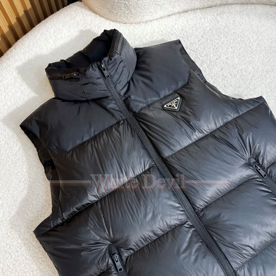 하얀악마 프라다 패딩조끼 (13).jpg