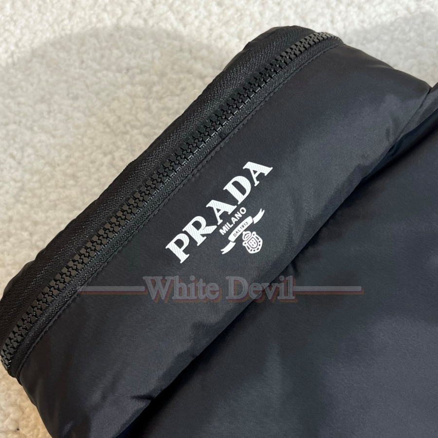 하얀악마 프라다 패딩조끼 (14).jpg