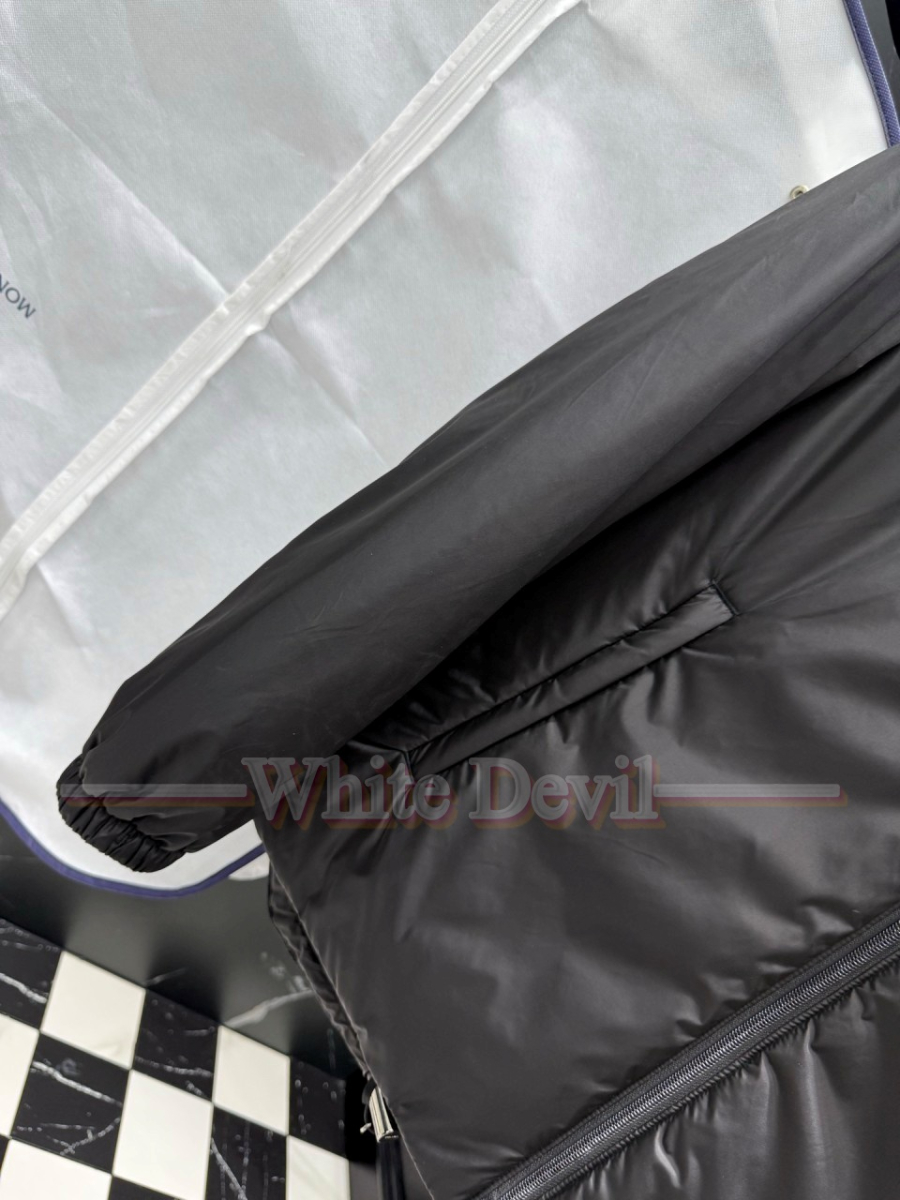 하얀악마 프라다 점퍼 (6).jpg