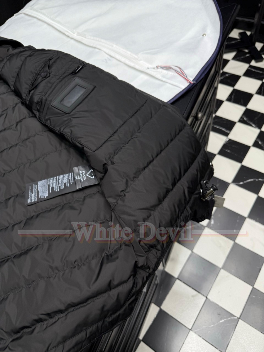 하얀악마 프라다 점퍼 (14).jpg